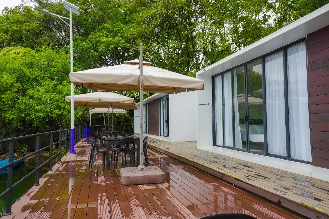 Roxy Tasik Biru Resort City Bau Экстерьер фото